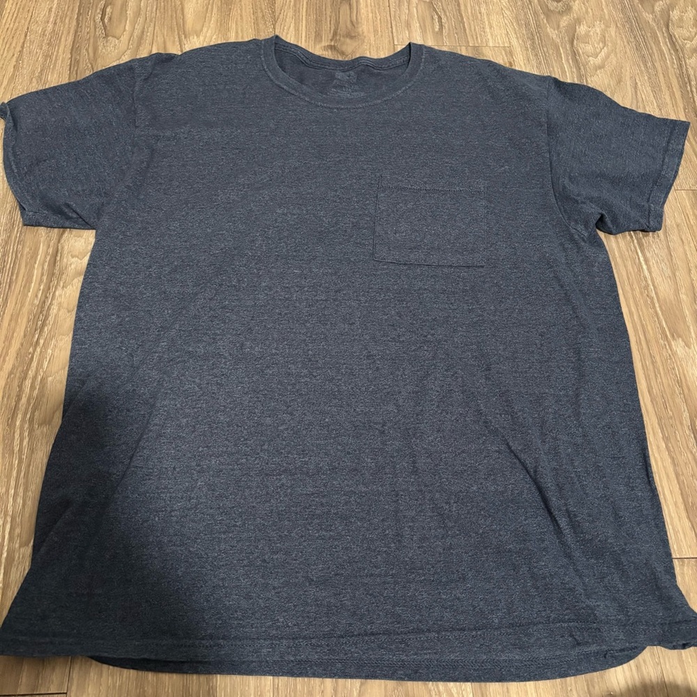 Men's Pocket Crewneck T-Shirt in Heather Navy